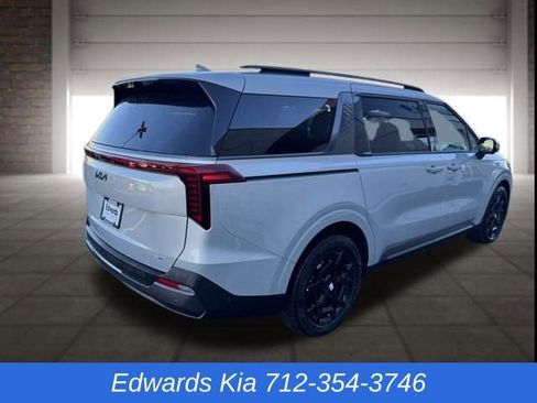 New 2026 Kia Carnival SX Prestige FWD image 3