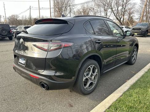 New 2026 Alfa Romeo Stelvio Sprint AWD/4WD image 8