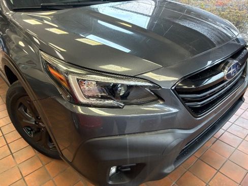 Used 2020 Subaru Outback Onyx Edition XT image 2