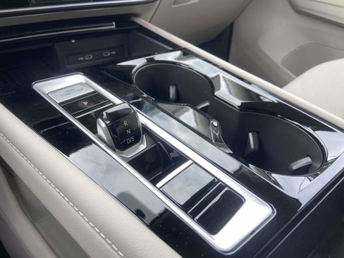 New 2026 Volkswagen Atlas SE image 28