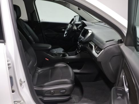 Used 2024 GMC Terrain SLT AWD/4WD image 21