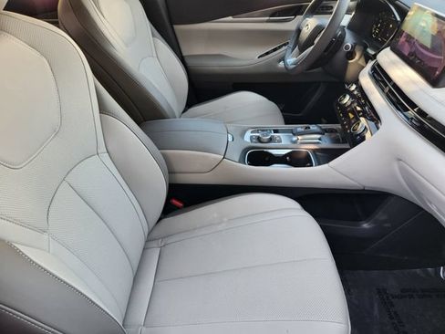 Used 2026 INFINITI QX60 Luxe w/ Cargo Package FWD image 18