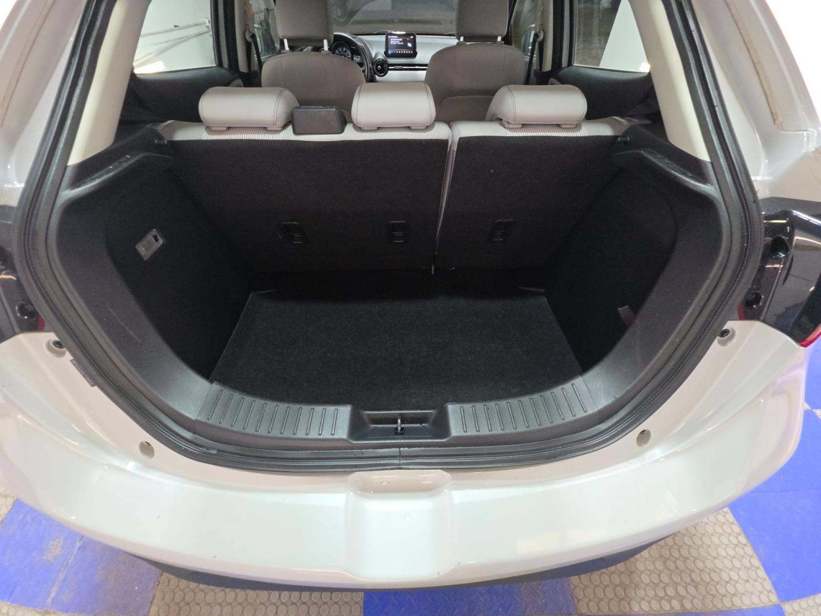 Used 2020 Toyota Yaris LE FWD image 6