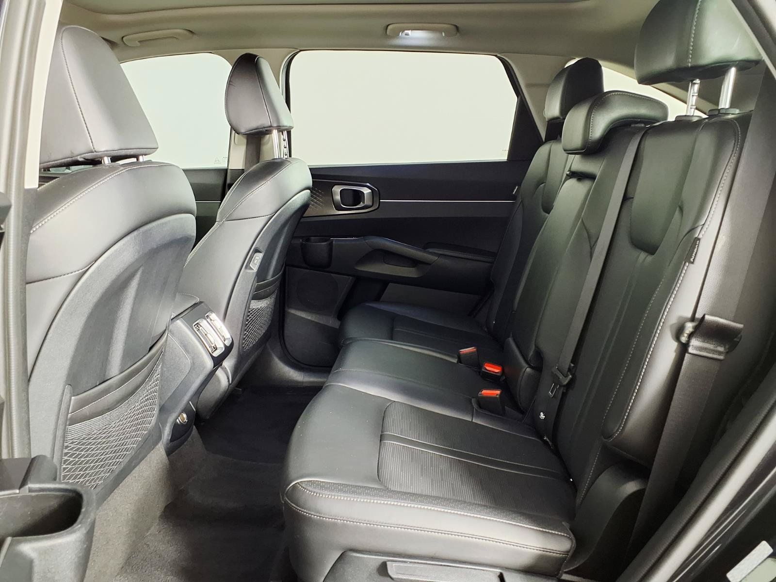 Used 2025 Kia Sorento S w/ Panoramic Sunroof Package FWD image 14