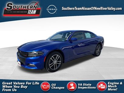 Used 2019 Dodge Charger SXT w/ Cold Weather Package