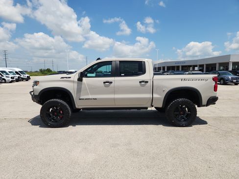New 2026 Chevrolet Silverado 1500 ZR2 w/ Dark Appearance Package AWD/4WD image 3