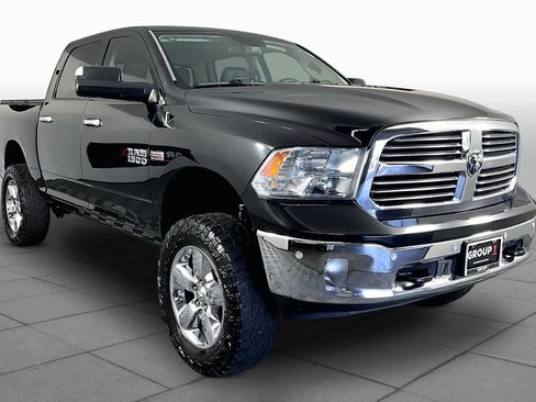 Used 2017 RAM 1500 Lone Star AWD/4WD image 3