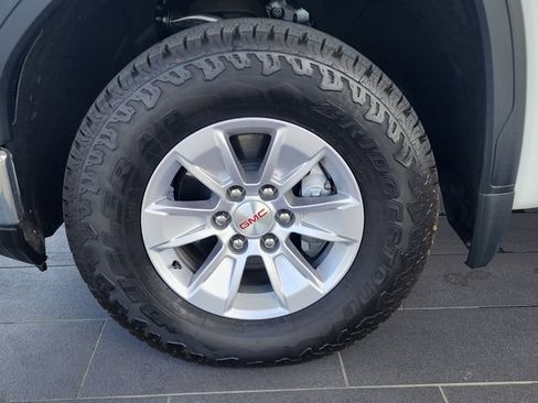 Used 2026 GMC Sierra 1500 Pro w/ Pro Value Package AWD/4WD image 9