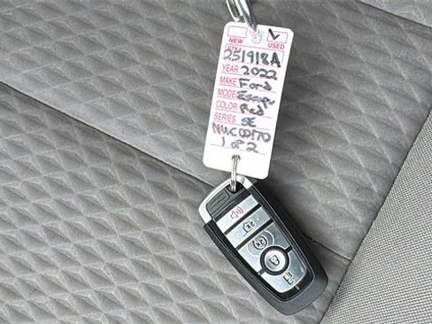 Certified 2022 Ford Escape SE w/ Convenience Package image 31