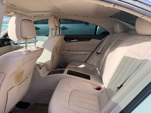 Used 2015 Mercedes-Benz CLS 400 4MATIC image 7