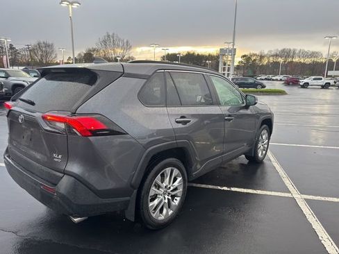 Used 2024 Toyota RAV4 XLE Premium image 3