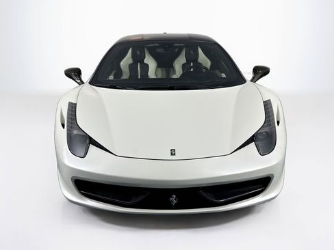 Used 2010 Ferrari 458 Italia Coupe RWD image 2