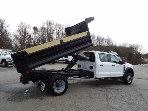 Used 2024 Ford F550 image 8