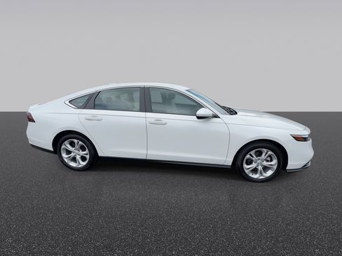 Used 2024 Honda Accord LX image 10