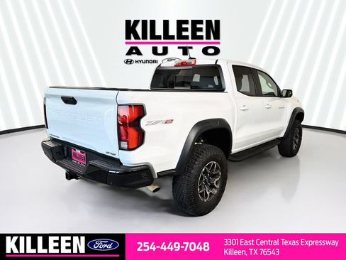Used 2023 Chevrolet Colorado ZR2 w/ ZR2 Convenience Package III AWD/4WD image 9