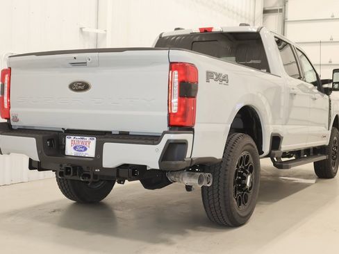 New 2025 Ford F350 Lariat w/ Lariat Ultimate Package image 8