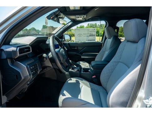 New 2026 Toyota Tacoma SR5 AWD/4WD image 12
