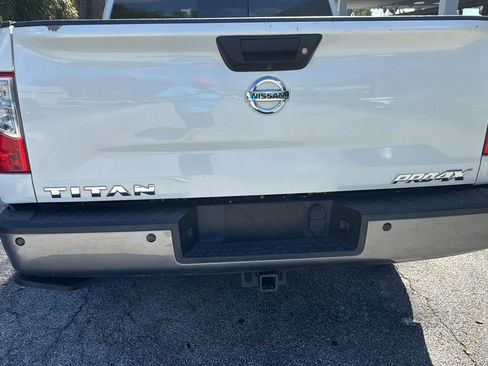 Used 2019 Nissan Titan PRO-4X w/ Pro-4x Convenience Package image 39
