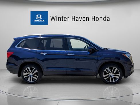 Used 2018 Honda Pilot Touring image 9