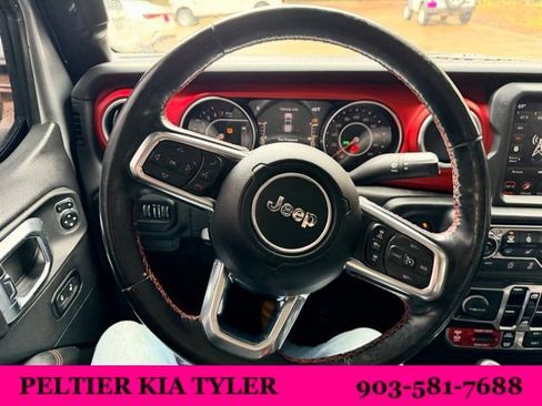 Used 2021 Jeep Gladiator Rubicon image 19