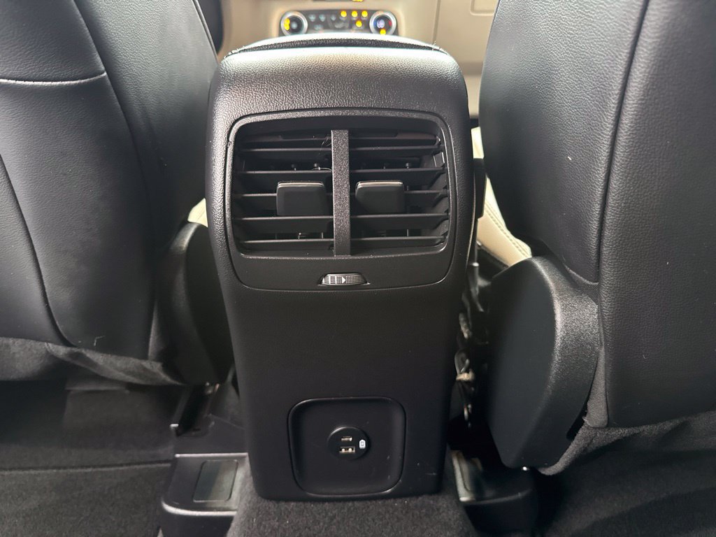 Used 2020 Ford Escape SEL FWD image 30