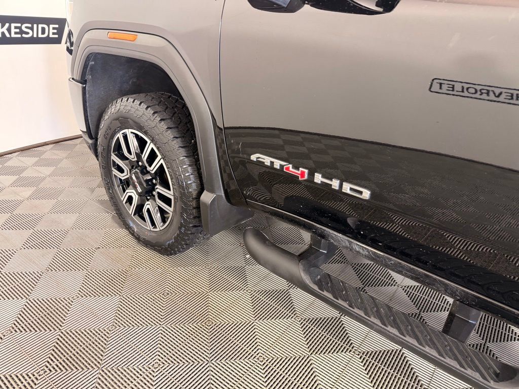 Used 2022 GMC Sierra 2500 AT4 w/ Gooseneck/5TH Wheel Package AWD/4WD image 11