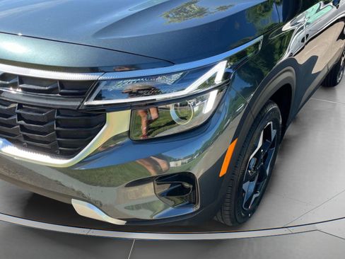 New 2026 Kia Seltos EX image 3