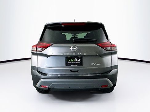 Used 2023 Nissan Rogue SV image 7