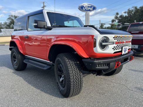 Used 2025 Ford Bronco Stroppe Edition AWD/4WD image 15