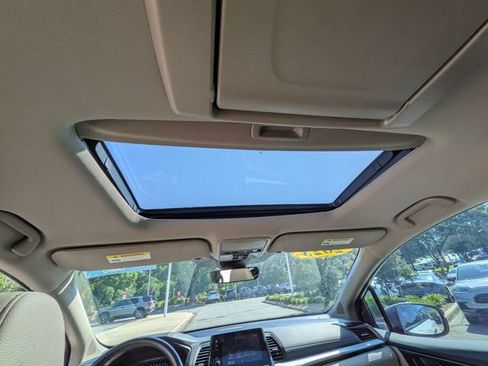 Certified 2023 Honda Odyssey Touring image 17