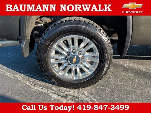 Used 2022 Chevrolet Silverado 3500 High Country w/ Z71 Off-Road Package AWD/4WD image 21