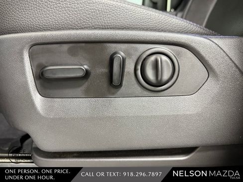 Used 2019 GMC Sierra 1500 Denali w/ Denali Ultimate Package AWD/4WD image 18