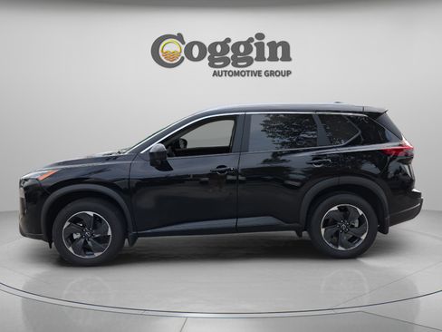 New 2026 Nissan Rogue SV w/ SV Premium Package FWD image 2