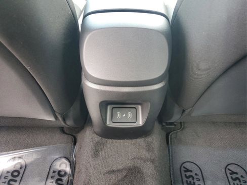 New 2026 Hyundai Elantra SE image 8