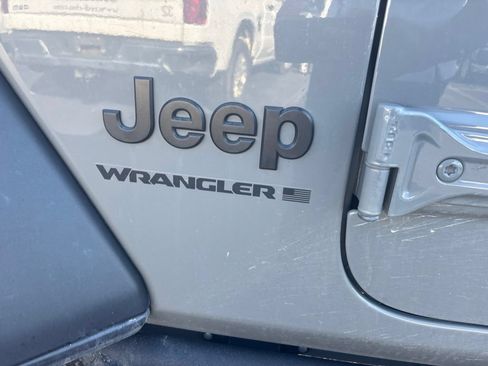 Used 2023 Jeep Wrangler Unlimited Sport AWD/4WD image 7