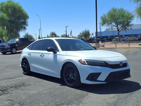 Used 2023 Honda Civic Sport image 8