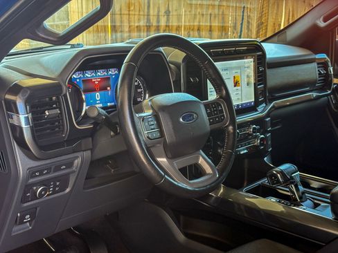 Used 2022 Ford F150 XLT w/ Equipment Group 302A High AWD/4WD image 4