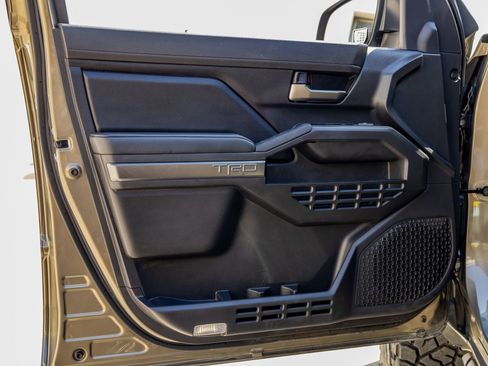 Used 2025 Toyota Tacoma TRD Off-Road w/ TRD Off Road Upgrade Package image 36