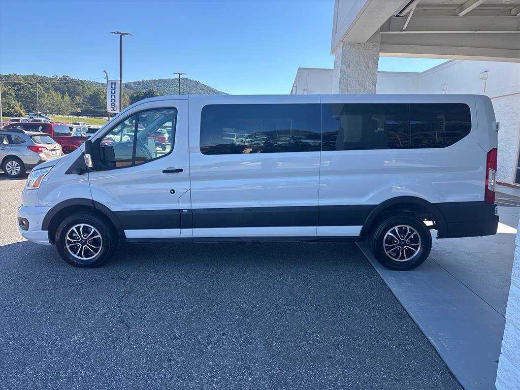 Used 2022 Ford Transit 350 XLT RWD image 24