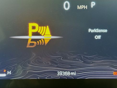 Used 2023 Jeep Grand Cherokee L Laredo image 19