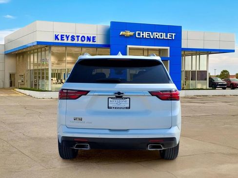 Used 2023 Chevrolet Traverse High Country w/ LPO, Floor Liner Package AWD/4WD image 6