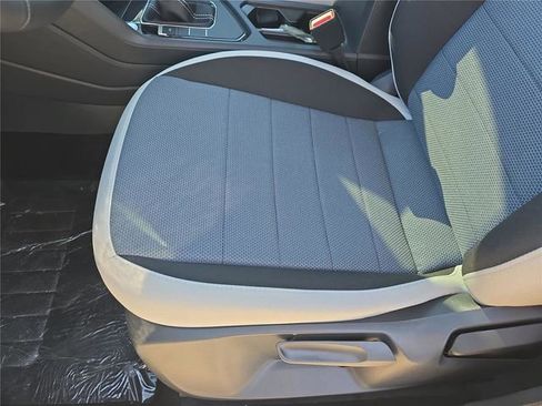 New 2026 Volkswagen Taos S image 13