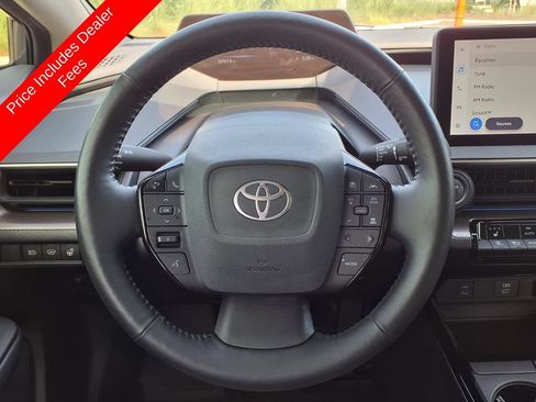 Used 2023 Toyota Prius XLE FWD image 30