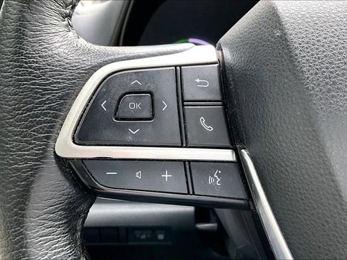 Used 2021 Toyota Sienna XLE FWD image 12