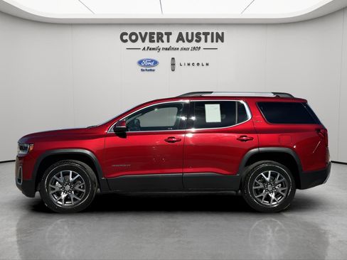 Used 2023 GMC Acadia SLT image 2