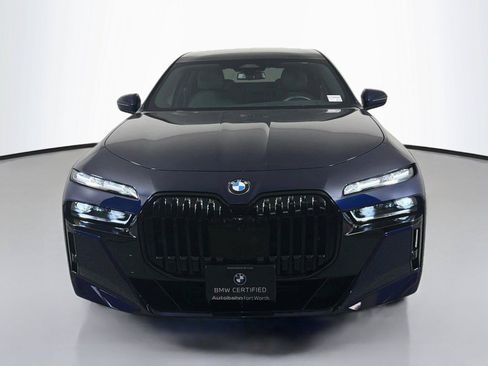 Used 2024 BMW 760i xDrive w/ Executive Package AWD/4WD image 2