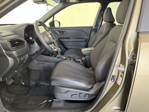 Certified 2025 Subaru Forester Premium AWD/4WD image 12