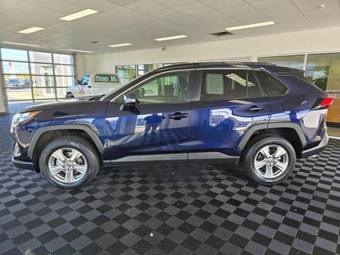 Used 2025 Toyota RAV4 XLE image 6