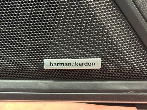 Used 2025 Subaru Outback Limited image 24