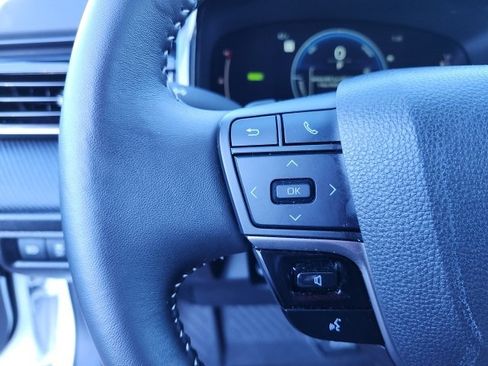 Certified 2025 Toyota Camry SE image 15